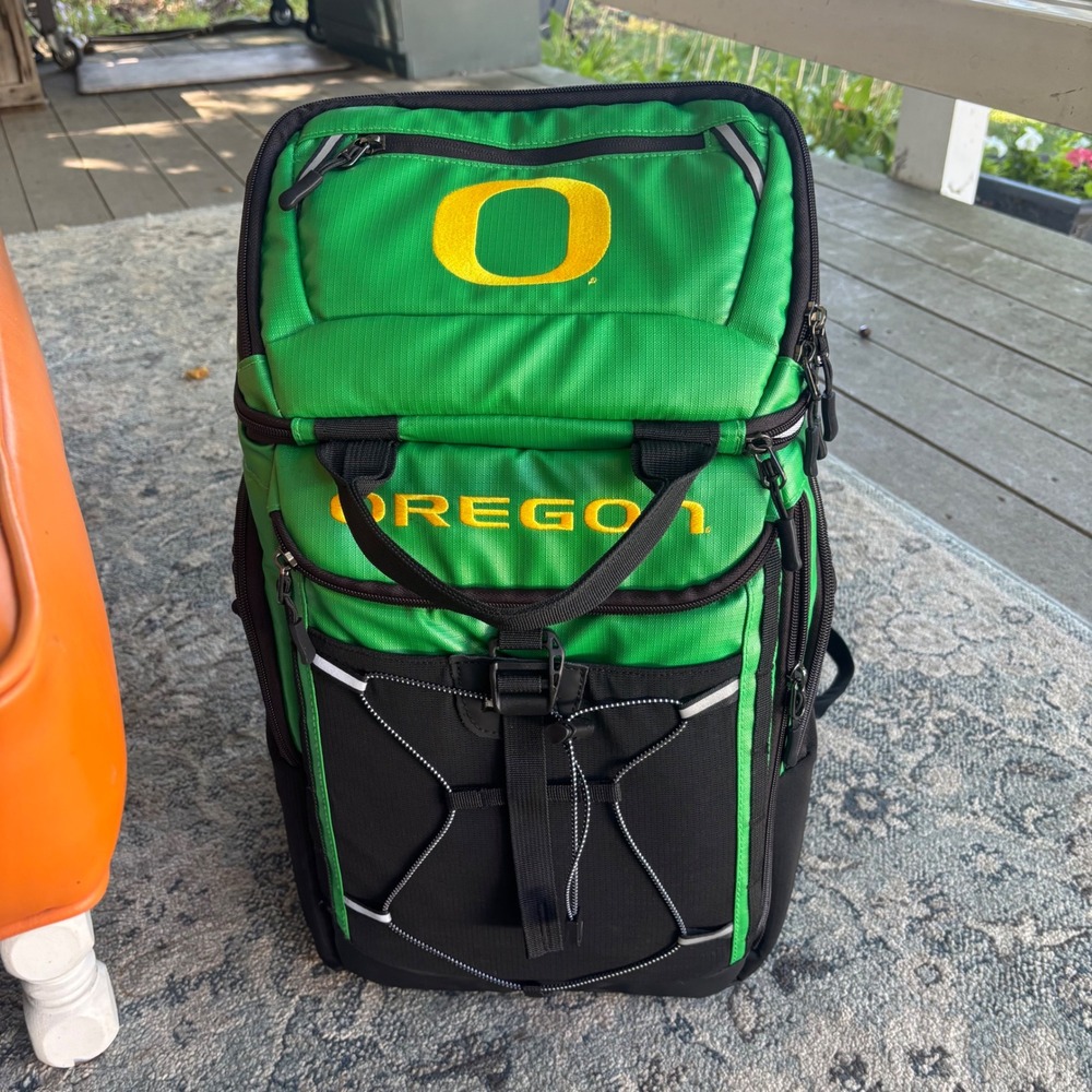 Oregon Ducks Logo Brands Insulated Backpack Cooler Green Black Tailgate Bag